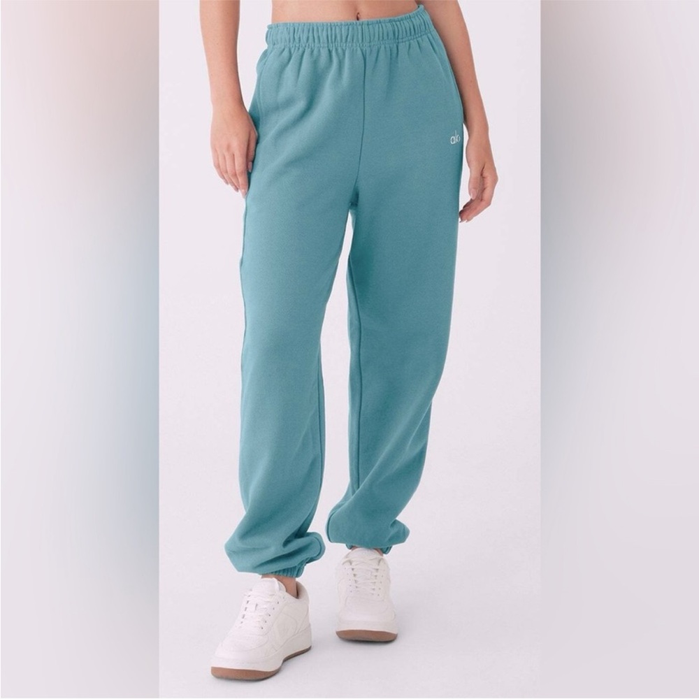 Alo Yoga Accolade Sweatpants XS Blue